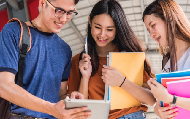 Xây dựng bộ lạc Anh ngữ của riêng bạn Tìm đồng đội ở đâu